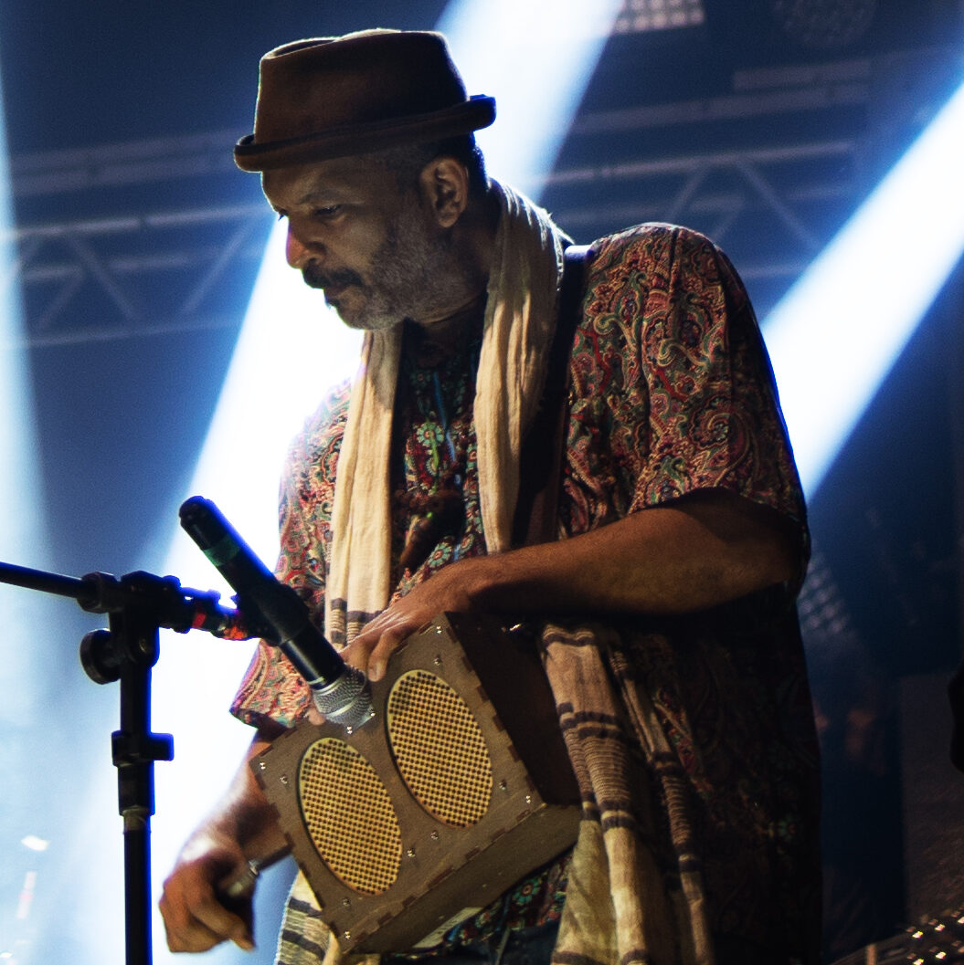 Cacau Arcoverde fez show de lançamento do 1º disco - Foto: Roberta Laleska