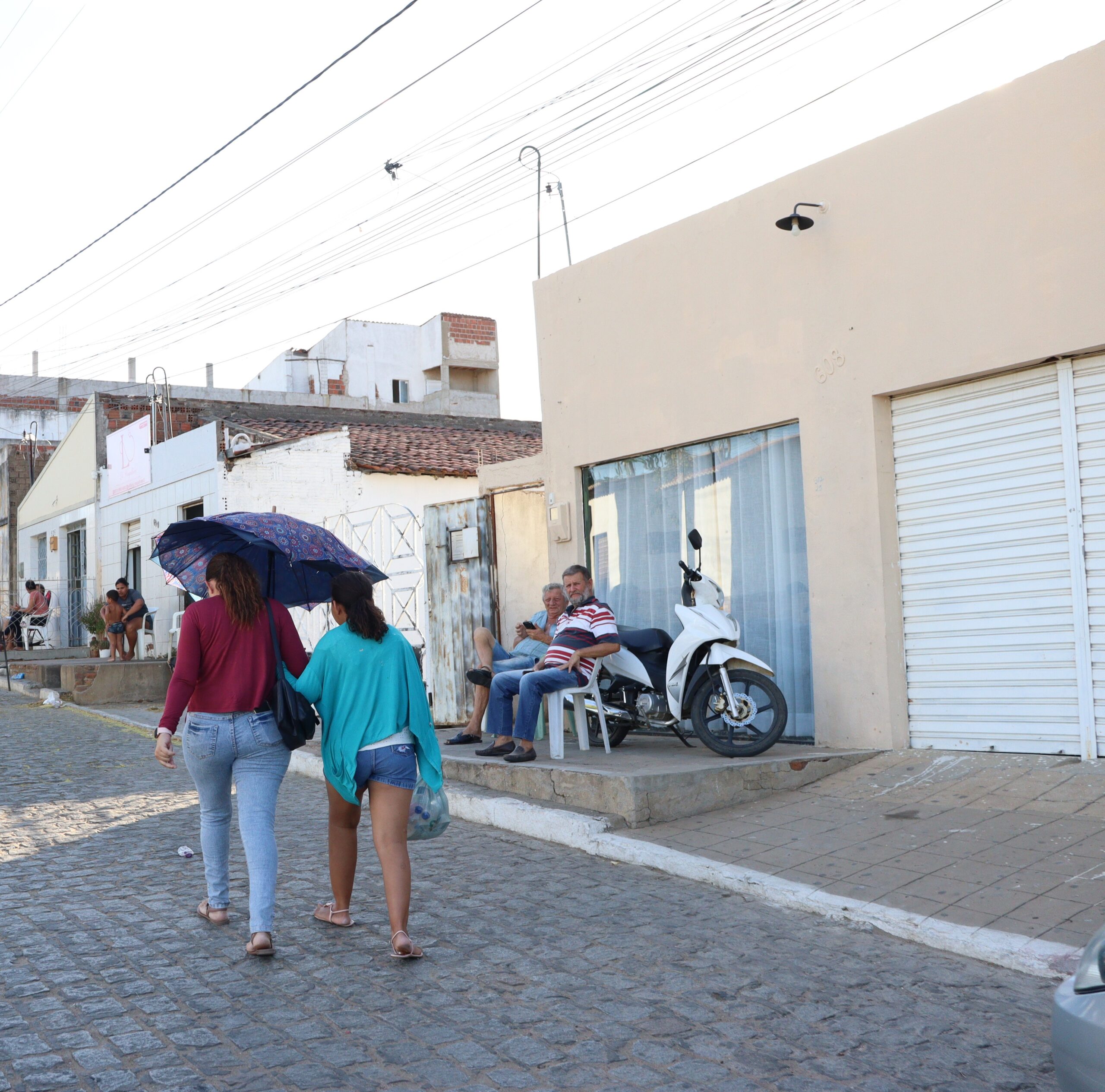 Sol forte e calor em Serra Talhada