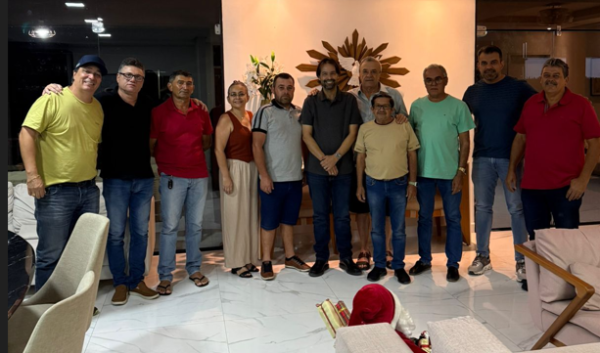 Oposição racha em São José do Egito após apoio de vereador a Breno Araújo