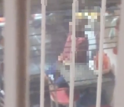 Homem é flagrado se masturbando em restaurante no Centro 1 Imagens enviadas ao Farol