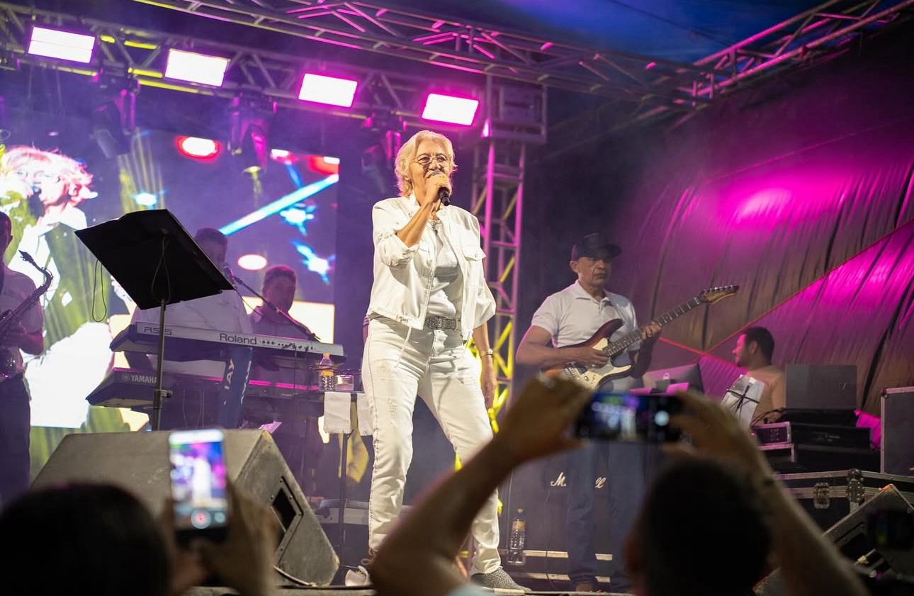 1ª noite com shows de Lila, Sandryno Ferraz e Lairton 1 1ª noite com shows