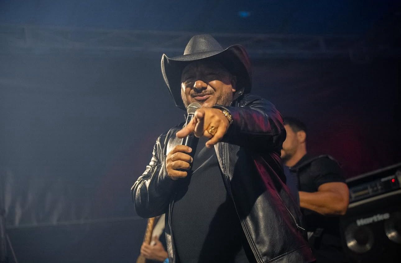 1ª noite com shows de Lila, Sandryno Ferraz e Lairton