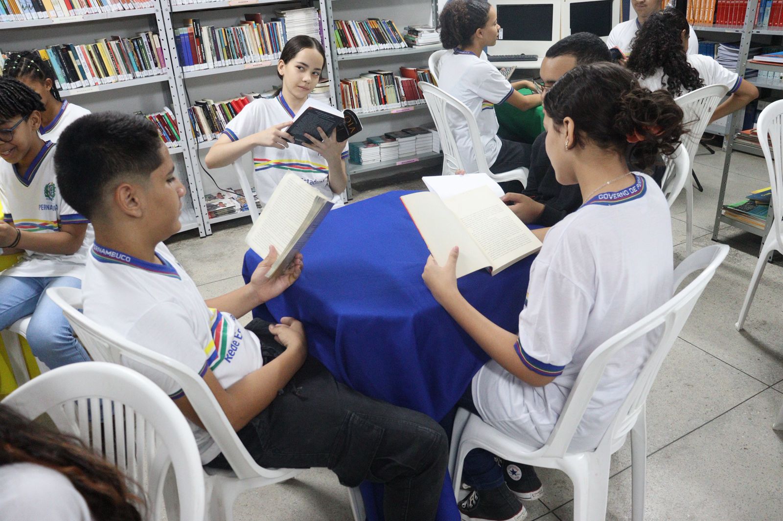 Clube do livro do EREM Antônio Timóteo incentiva novos escritores em ST