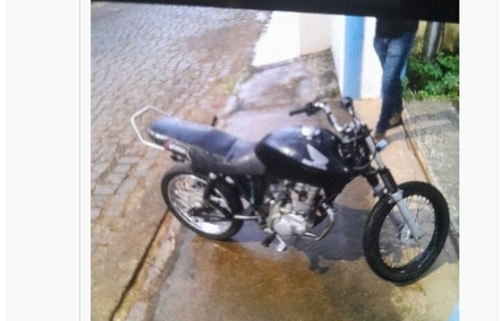 polícia apreende motocicleta adulterada