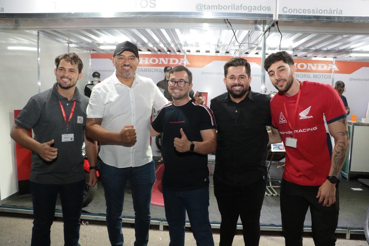 Charlles amplia no Pajeú com apoio de ex-aliado de Márcia Conrado