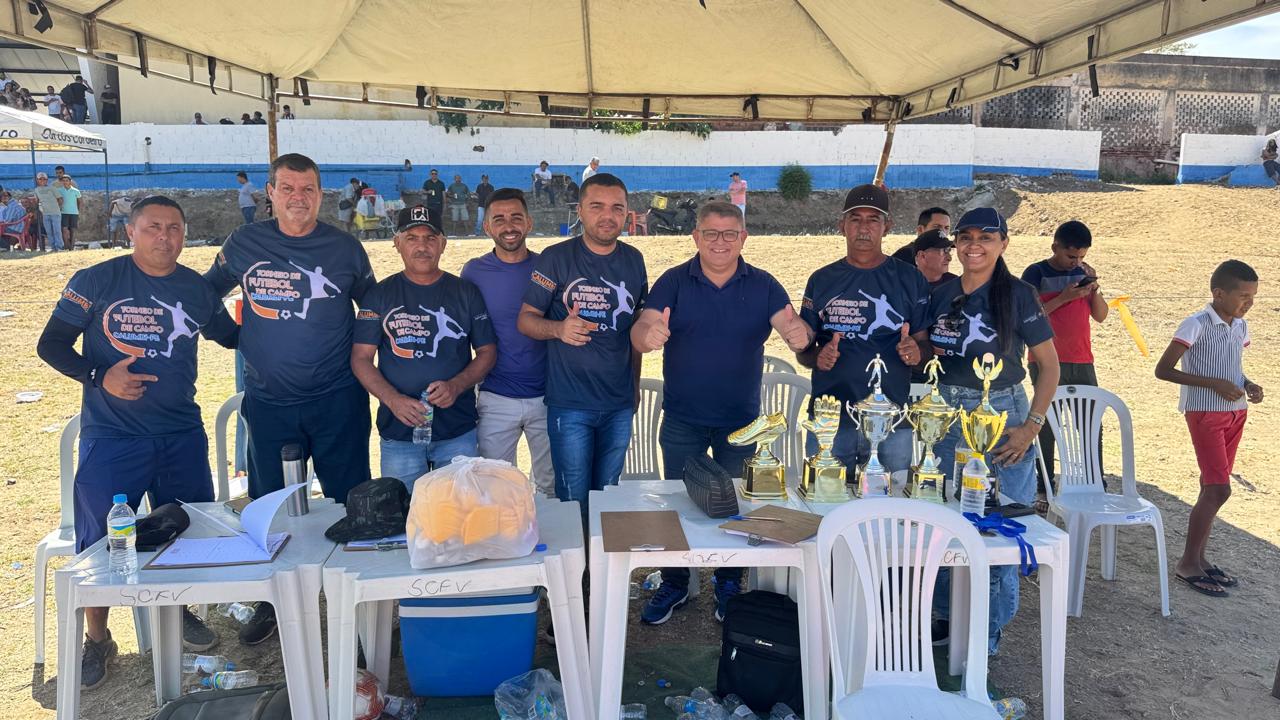 Calumbi celebra sucesso de torneio de futebol de campo