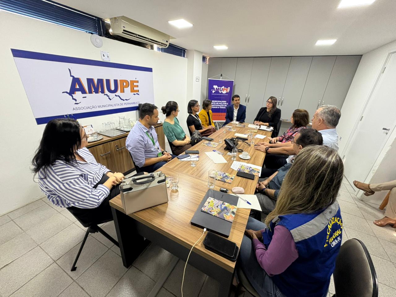 Amupe discute segurança na iluminação pública - Fotos: Divulgação