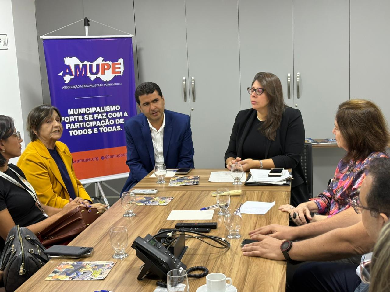 Amupe discute segurança na iluminação pública