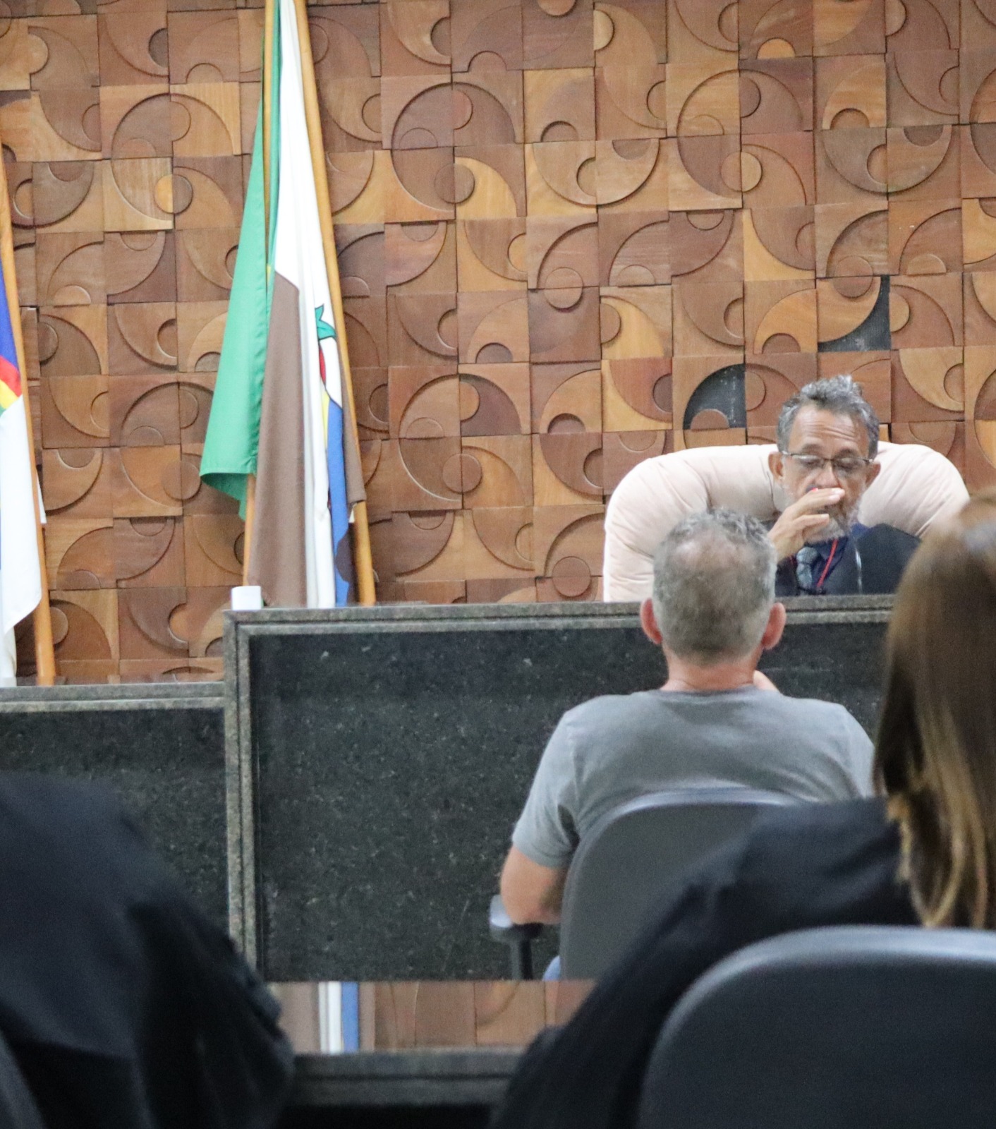 Juri popular em julgamento de crime de homicídio 