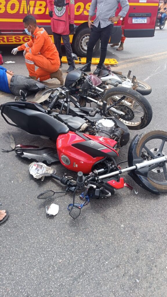 Colisão entre veículos na BR-232, em Serra Talhada; deixa feridos nesta 4ª