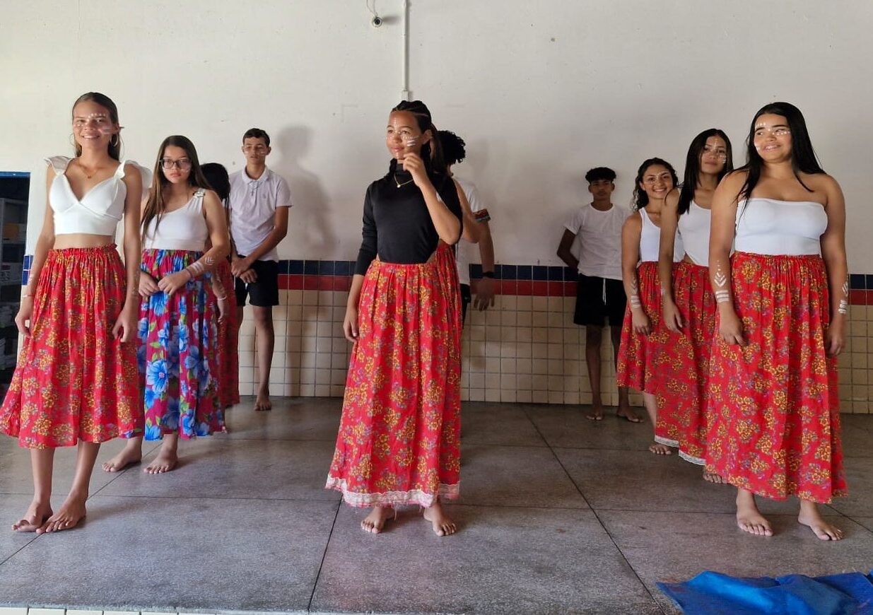 Escola de Serra Talhada realiza projeto de enfrentamento ao racismo