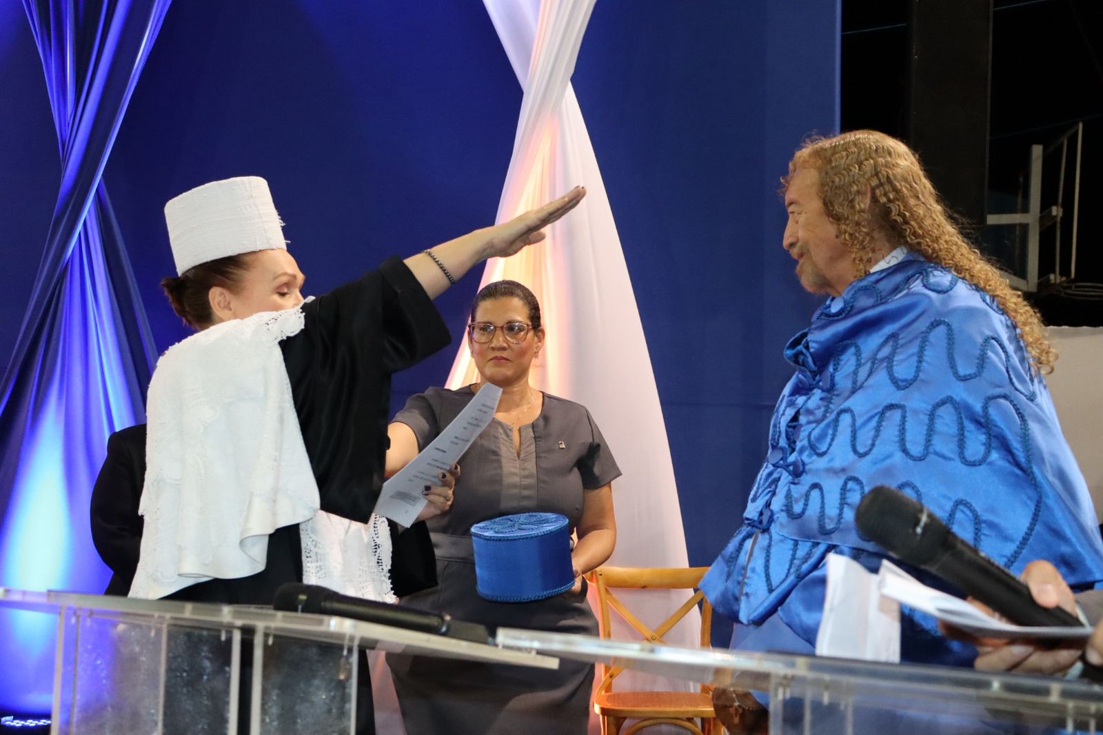 Assisão recebeu diploma de Doutor Honoris Causa pela UFRPE nesta 6ª