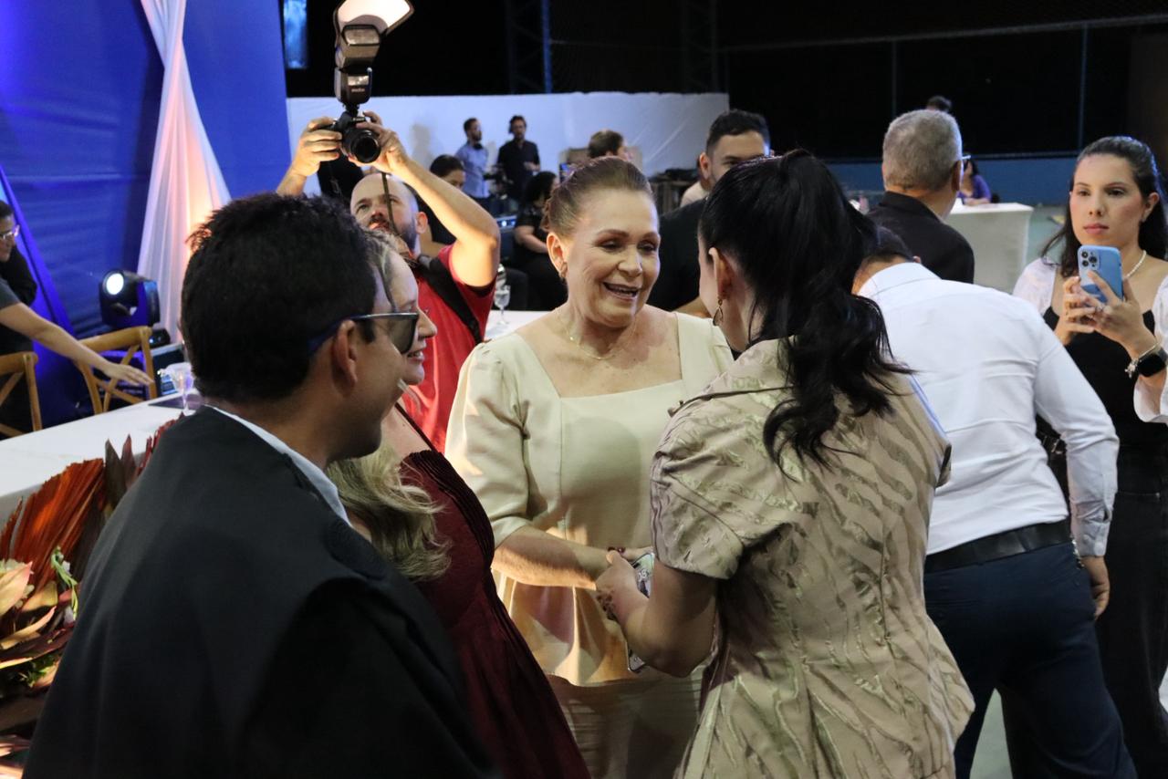 Assisão recebeu diploma de Doutor Honoris Causa pela UFRPE nesta 6ª