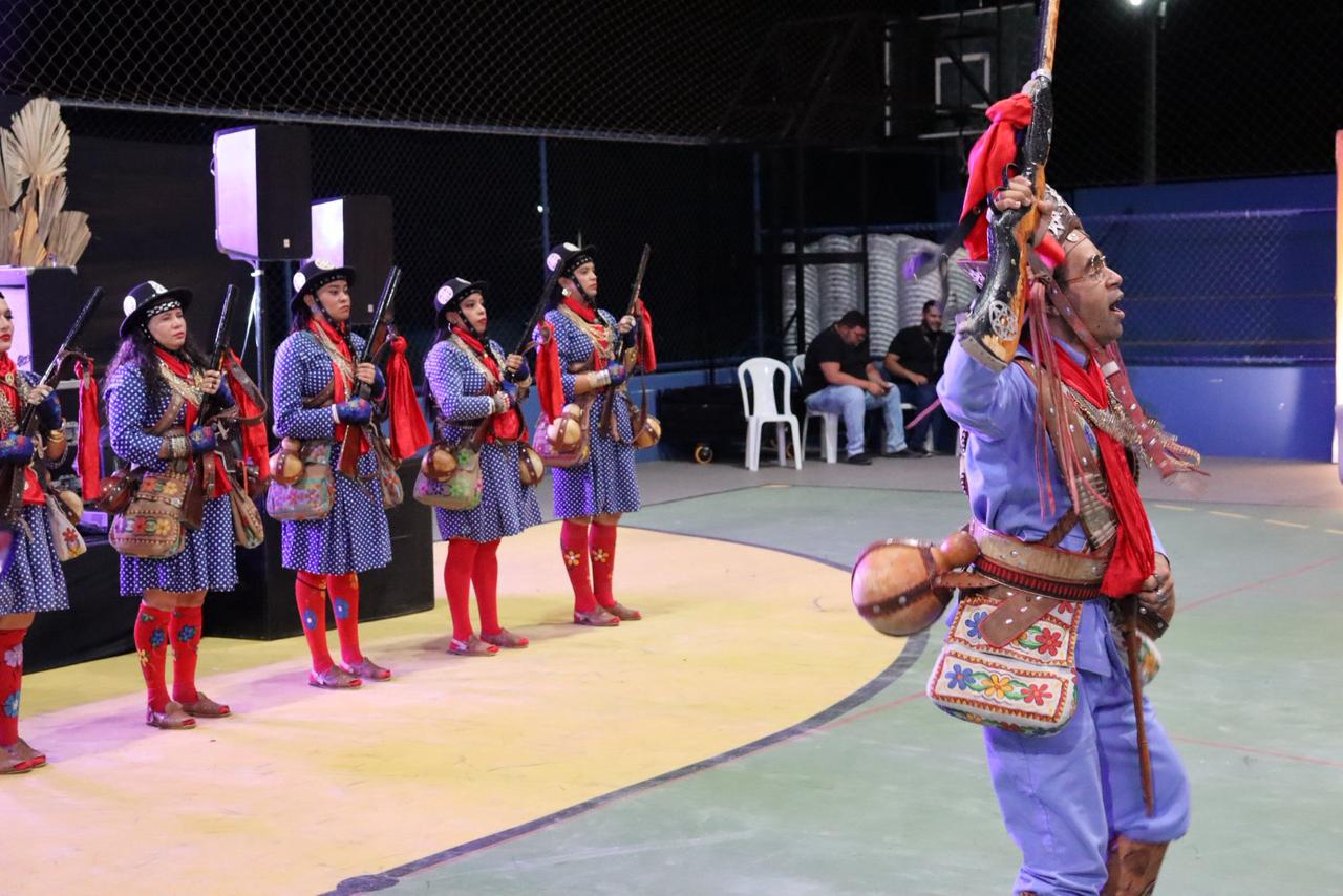 Assisão recebeu diploma de Doutor Honoris Causa pela UFRPE nesta 6ª