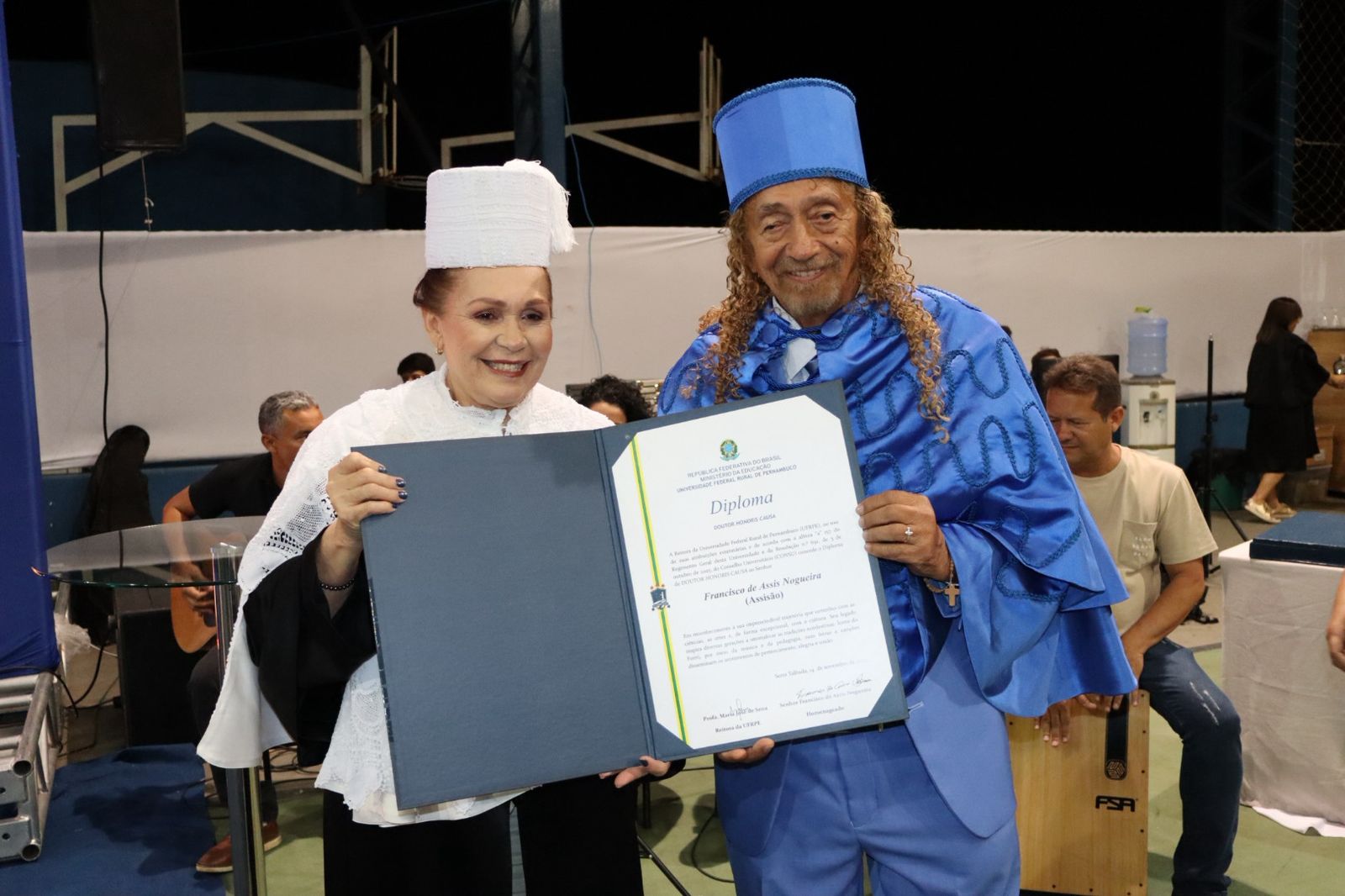 Assisão recebeu diploma de Doutor Honoris Causa pela UFRPE nesta 6ª 1 Assisão doutor UFRPE