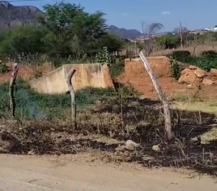 Rede elétrica antiga faz explodir cabos e coloca em risco moradores em ST