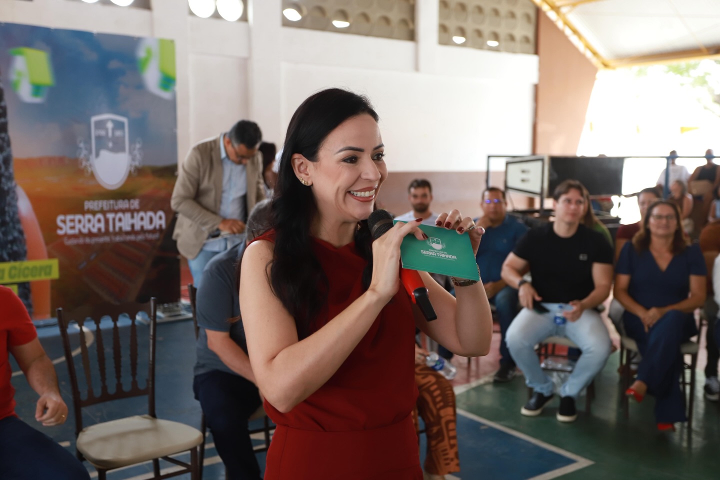 Márcia se emociona durante encontro e marca posição como 'destravadora' 1 Márcia se emociona durante encontro e marca posição como 'destravadora'