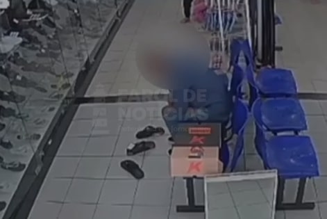 Vídeo: Homem é flagrado furtando em loja no Centro de Serra Talhada 1 Vídeo: Homem é flagrado furtando em loja no Centro de Serra Talhada