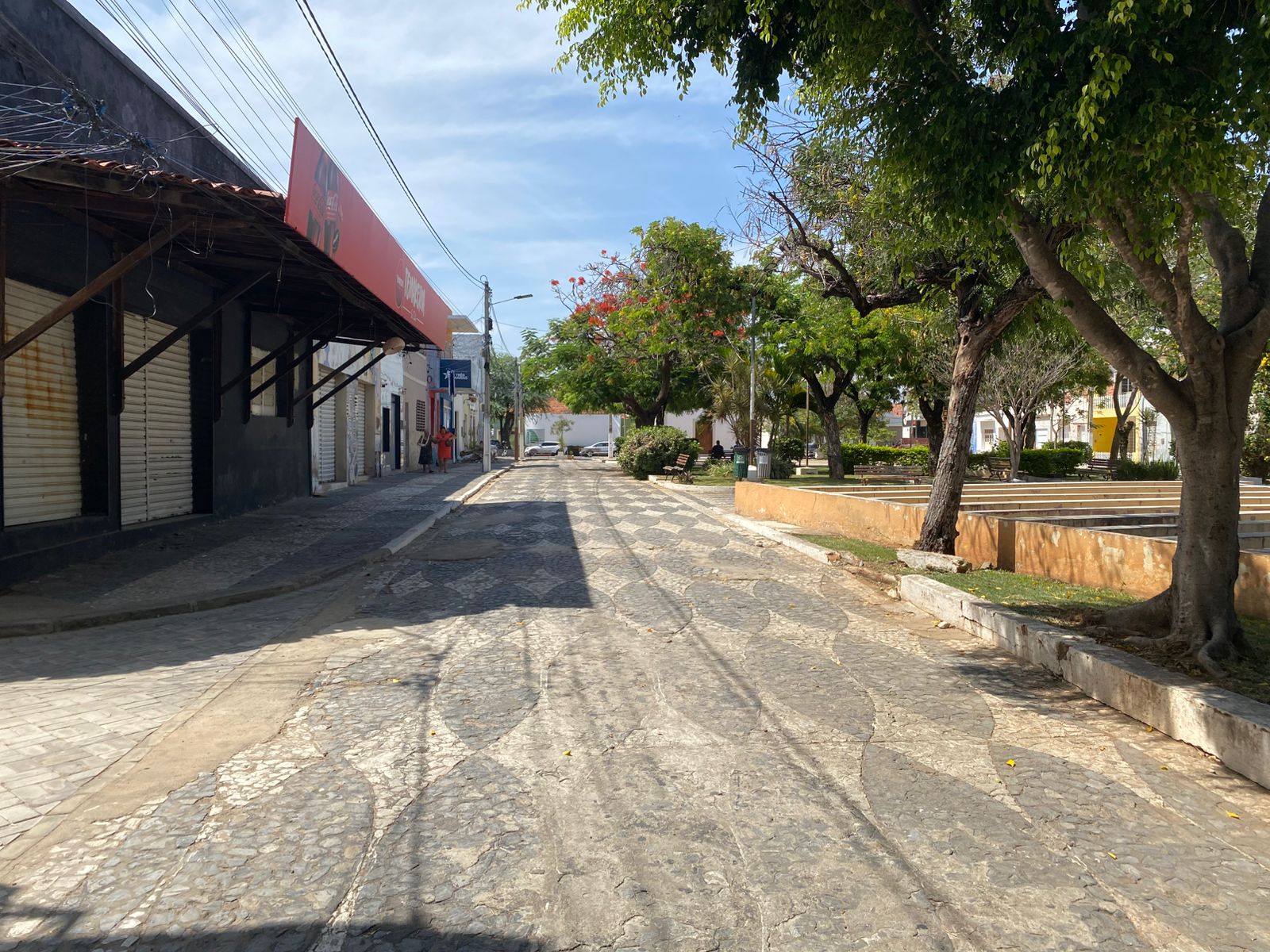 Concha Acústica fica sem iluminação natalina e revolta moradores de ST