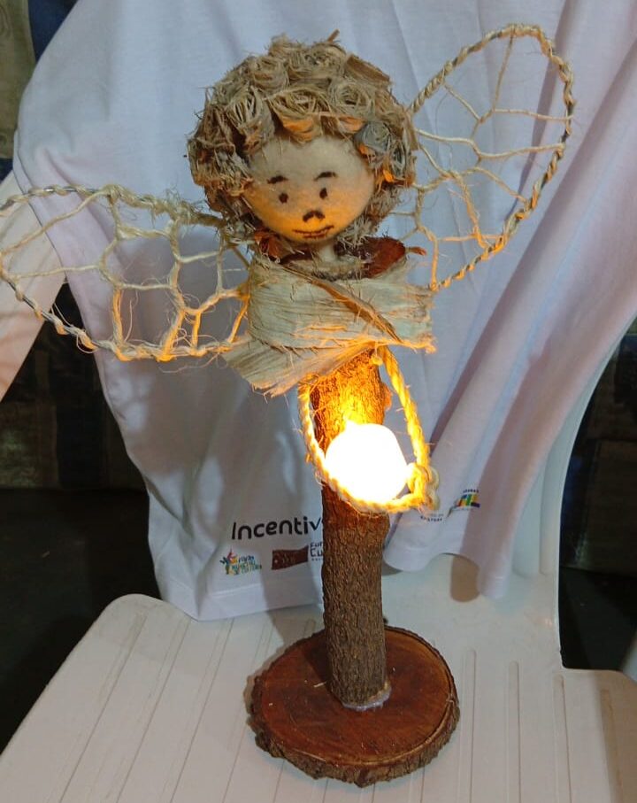 Artesã cria itens de decoração com madeira reaproveitada em ST 1 Artesã cria itens de decoração com madeira reaproveitada em ST