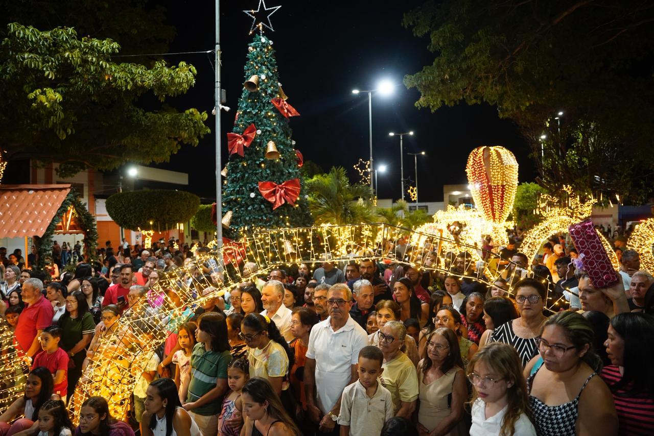 Santa Cruz da Baixa Verde abre oficialmente o Natal de Luz 