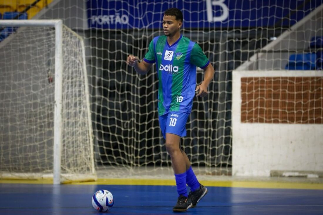 Jogador de futsal morre ao cair do 12º andar de hotel no Recife 1 Jogador de futsal morre ao cair do 12º andar de hotel