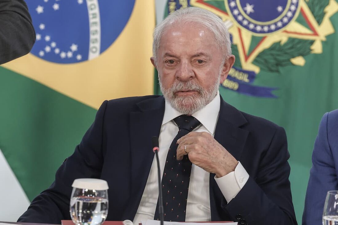 Lula sanciona alta de 8% em salários do Judiciário em 2026