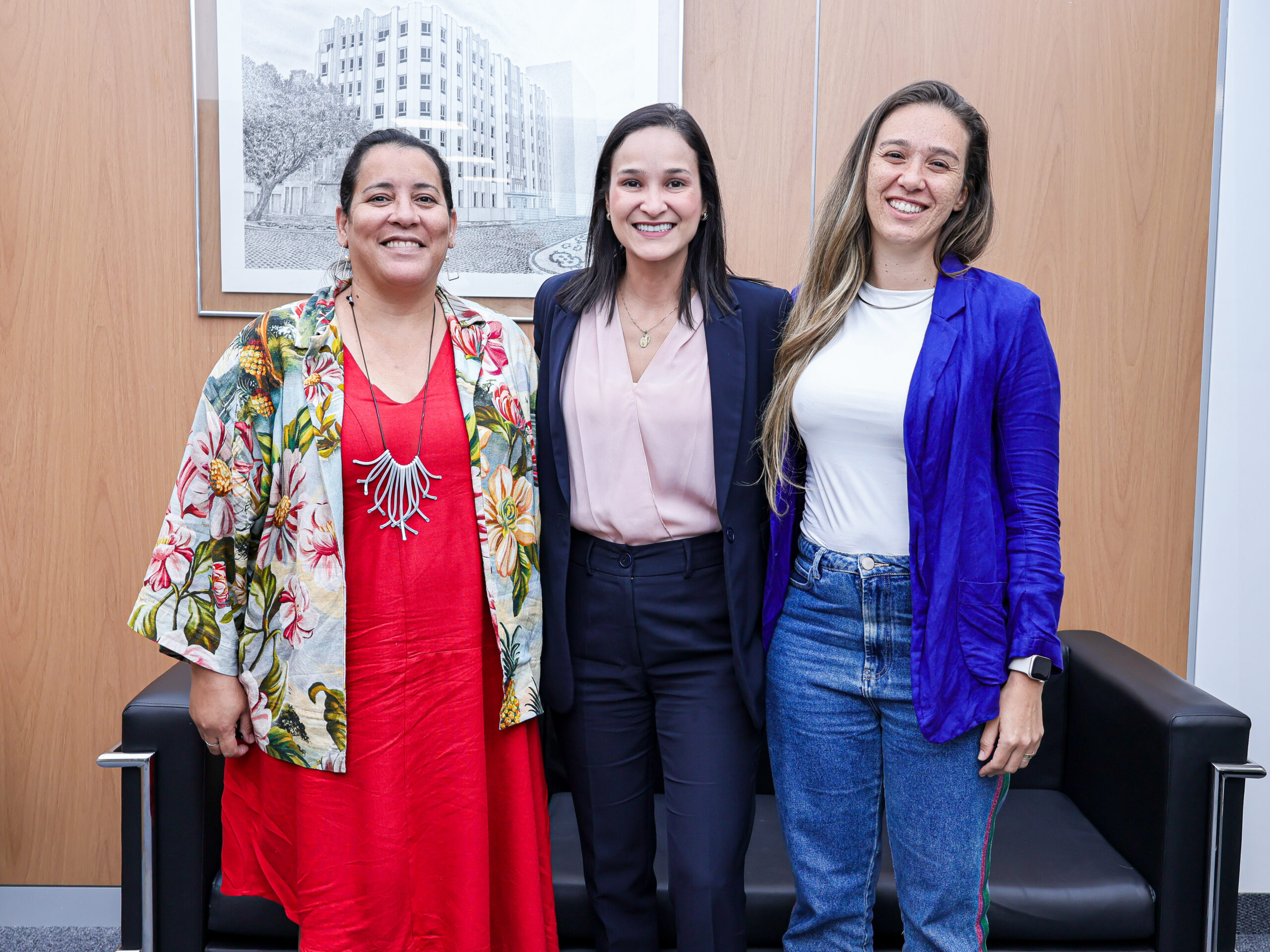 OAB-PE e Secretaria da Mulher do Recife alinham ações para o mês de março