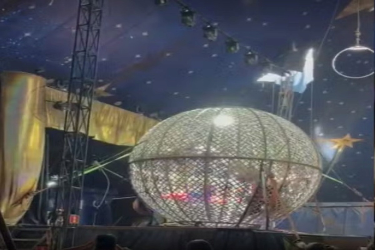 Mulher fica ferida após manobra errada em “Globo da Morte”