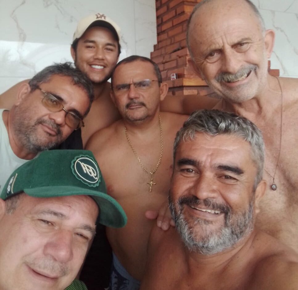 Grupo de amigos 'Os cabeças brancas' faz homenagem a Serra Talhada 3 Grupo de amigos 'Os cabeças brancas' faz homenagem a Serra Talhada