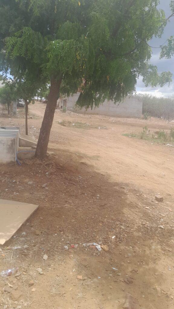 Morador do Jardim das Oliveiras relata abandono do bairro e cobra da prefeitura