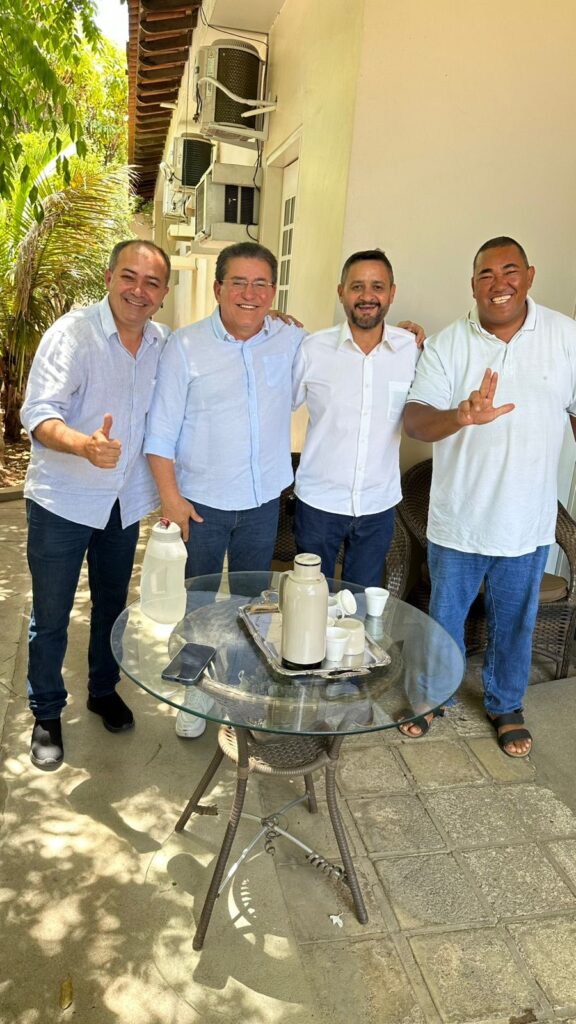 Vereador de Márcia se aproxima de Luciano Duque e irrita governistas