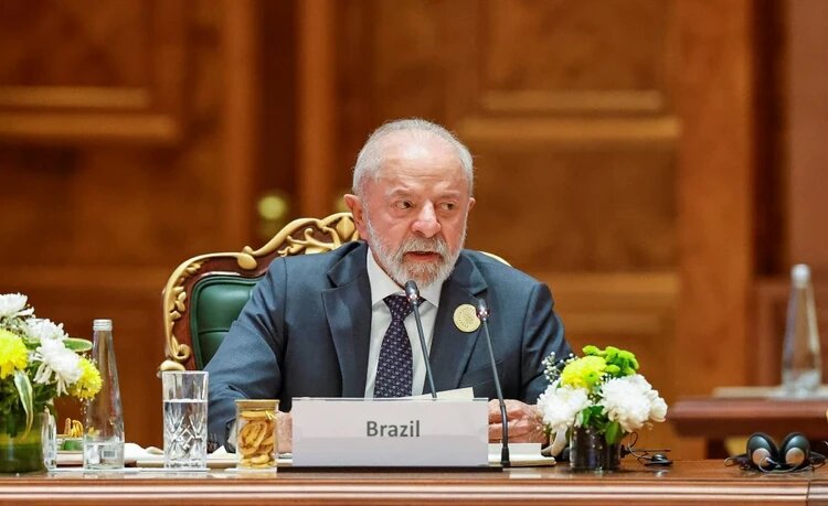 Lula defende regulação global da IA e alerta para riscos à democracia em cúpula na Índia 1 Lula defende regulação global da IA e alerta para riscos à democracia em cúpula na Índia