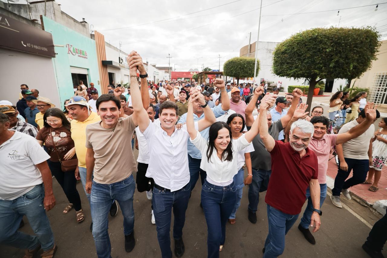 João Campos inaugura o 'Anota aí' e promete redução de impostos em PE 1 João Campos inaugura o 'Anota aí' e promete redução de impostos em PE