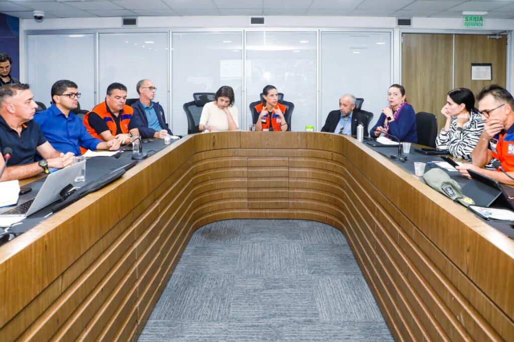 Governadora monitora tragédia e vistoria áreas das chuvas