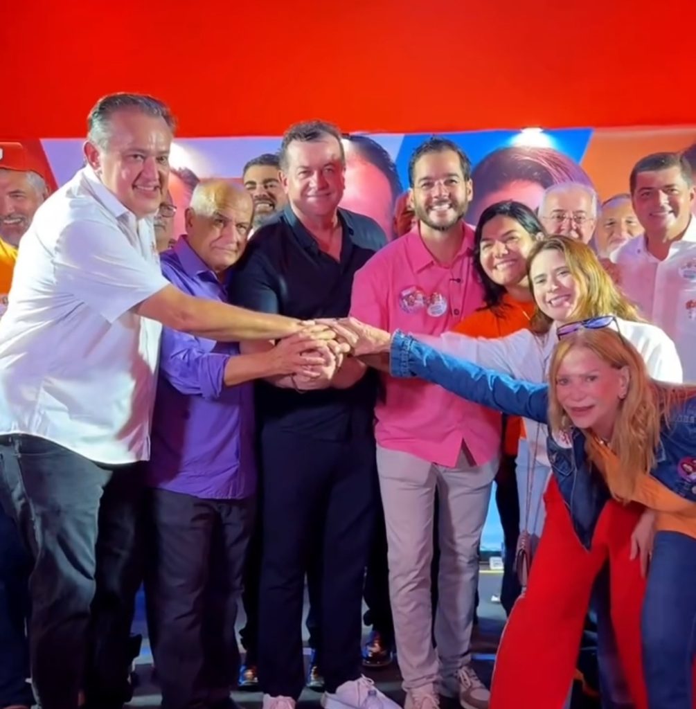 Sebá comemora sucesso de inauguração de comitê e empolga militância