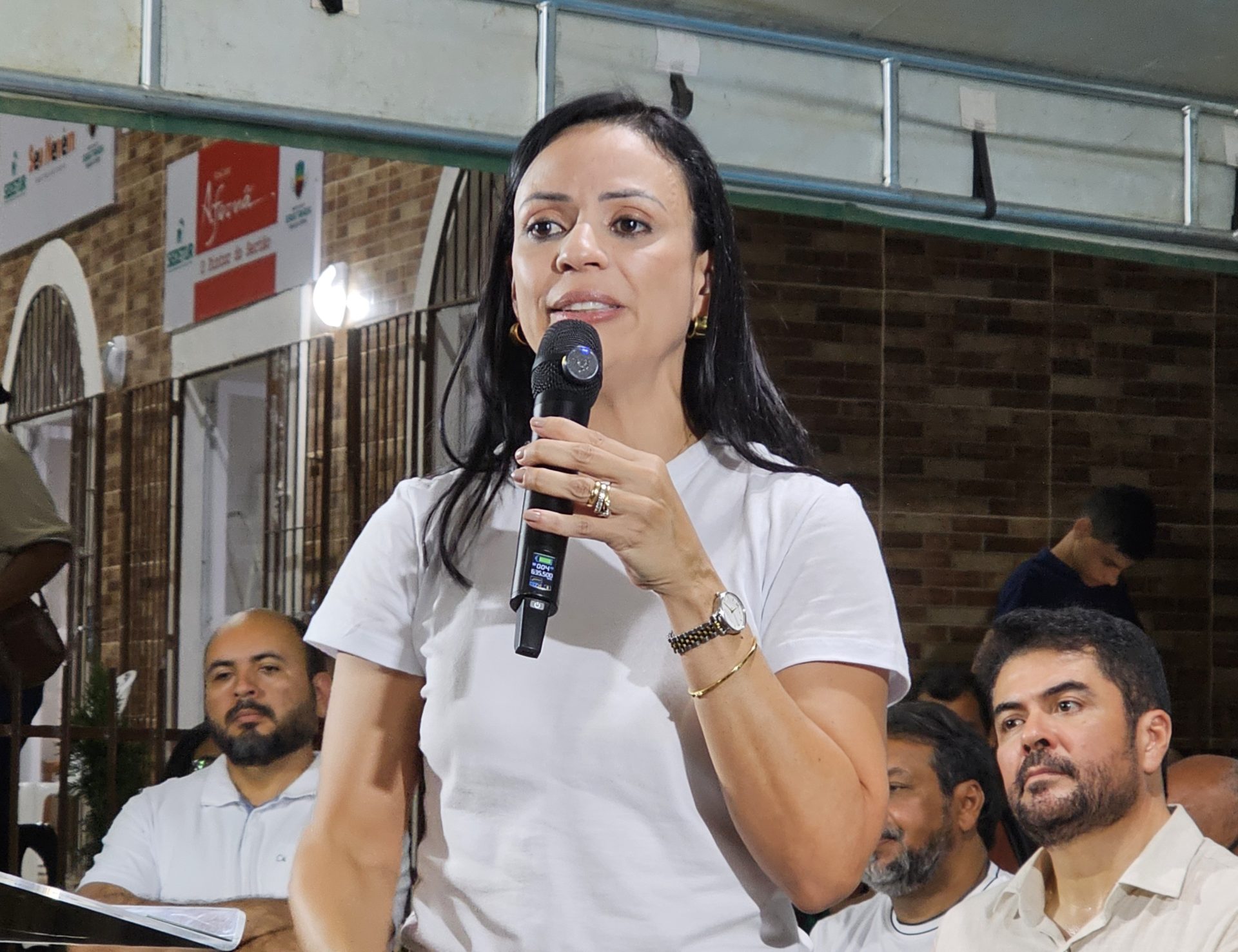 Durante inauguração, Márcia exalta acertos do governo e diz que saúde é primeiro lugar em PE 1 Durante inauguração, Márcia exalta acertos do governo e diz que saúde é primeiro lugar em PE