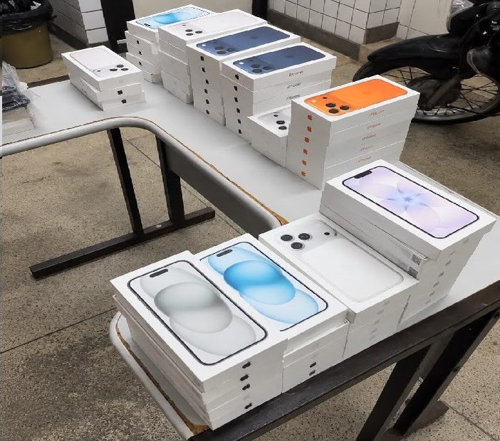 Operação da PM apreende aparelhos celulares 1 Foto: Divulgação/PMPE