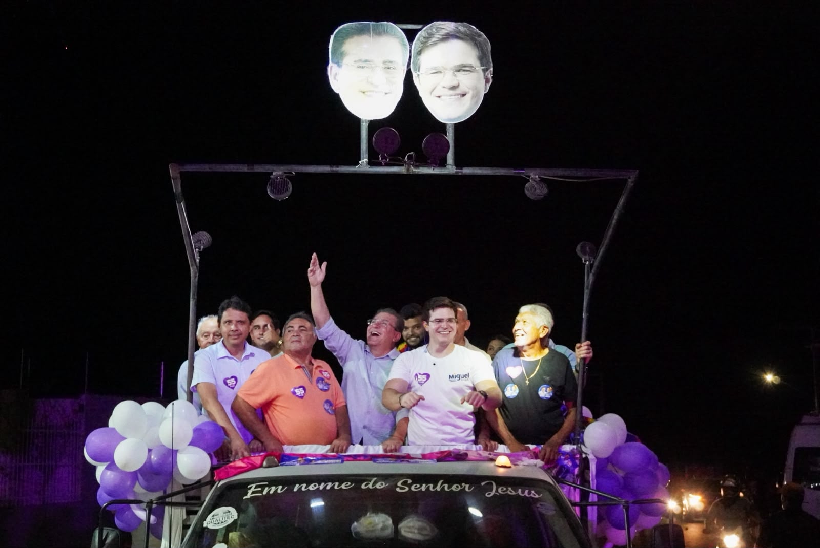 Luciano Duque e Miguel fazem a maior carreata da história de ST e agitam reta final da disputa 1 Luciano Duque e Miguel fazem a maior carreata da história de ST e agitam reta final da disputa