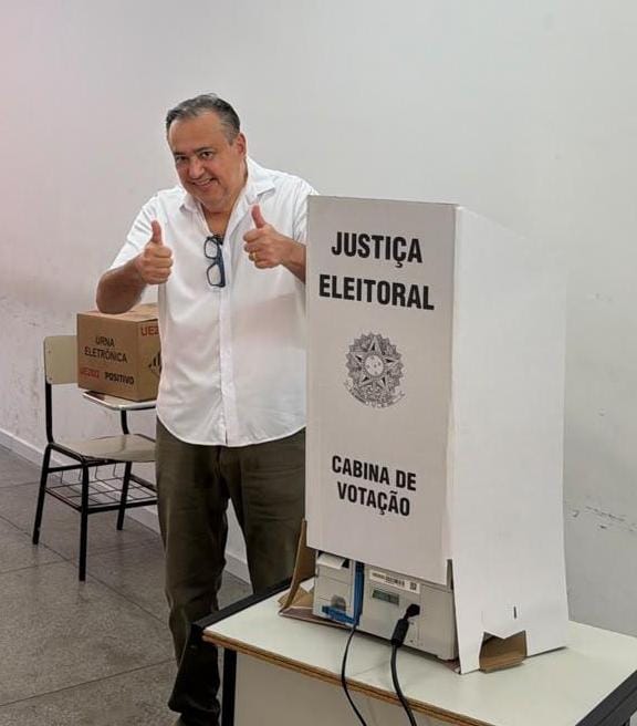 Sebastião Oliveira vota em Serra Talhada em clima de otimismo 1 Sebastião Oliveira vota em Serra Talhada em clima de otimismo