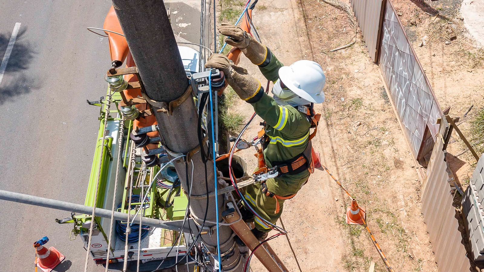 Neoenergia realiza melhorias na rede elétrica em Serra Talhada nesta semana 1 Serviços programados pela distribuidora na cidade serão realizados nos bairros AABB e Centro, nesta quarta-feira (28) e quinta-feira (29)
