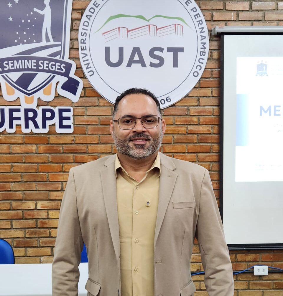 Professor da UFRPE/Uast está entre os 2% dos pesquisadores mais influentes do mundo 1 Professor de Serra Talhada está entre os 2% dos pesquisadores mais influentes do mundo