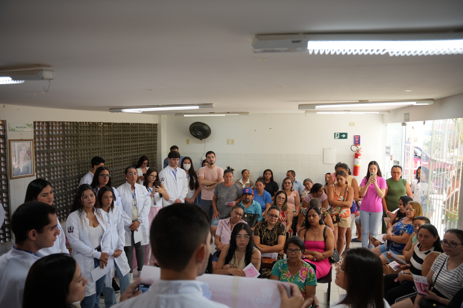 USF realiza ação do Outubro Rosa em ST atraindo dezenas de mulheres