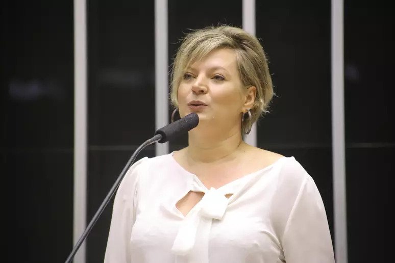 Joice Hasselmann declara voto em Lula e fala sobre rompimento com Bolsonaro: ‘Vi o clã por dentro’ 1 Joice Hasselmann declara voto em Lula e fala sobre rompimento com Bolsonaro: ‘Vi o clã por dentro’