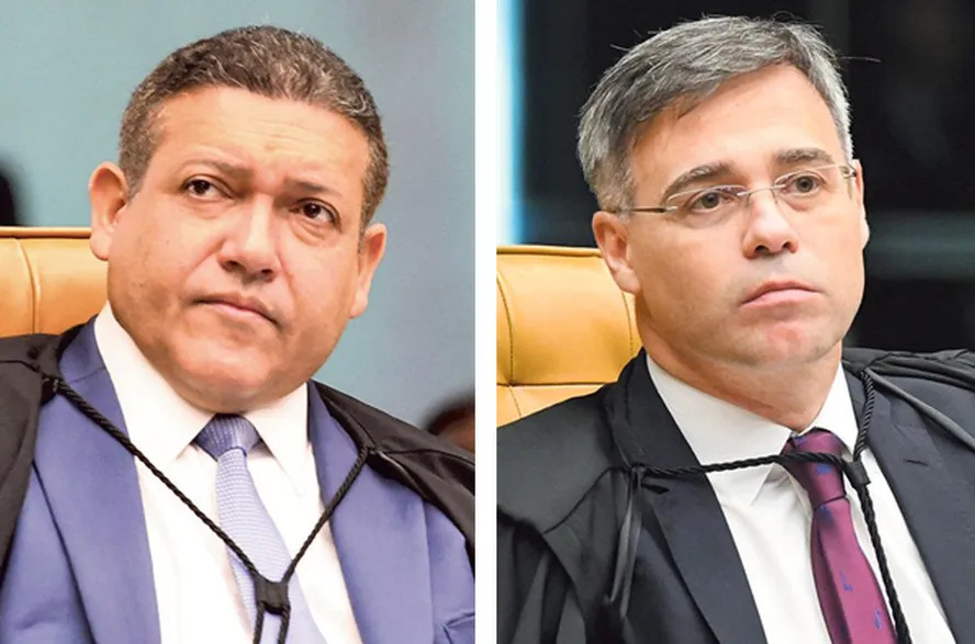 Ministros do TSE estudam restringir canais como 'Exército do Lula' e outros 48h antes da eleição 1 Ministros do TSE estudam restringir canais como 'Exército de Lula' e outros 48h antes da eleição