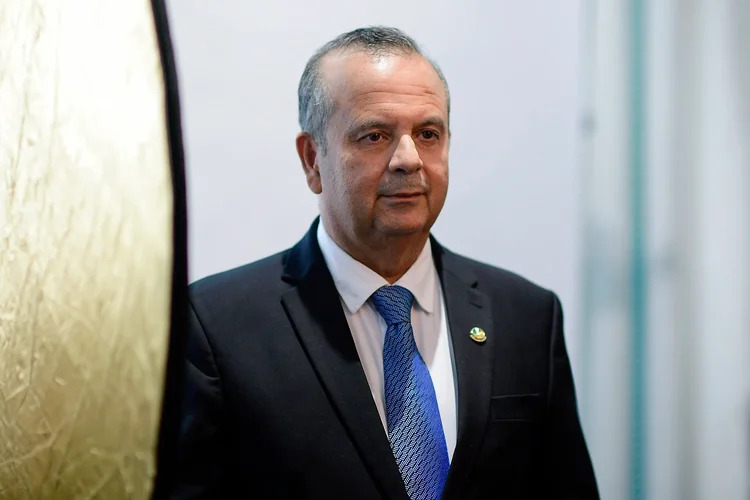 'Estamos surpresos', diz Rogério Marinho sobre fuga de Flávio Bolsonaro 1 'Estamos surpresos', diz Rogério Marinho sobre fuga de Flávio Bolsonaro